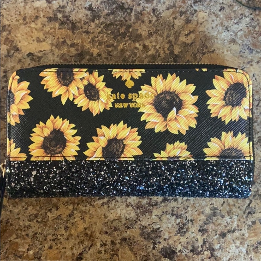 Kate Spade sunflower wallet